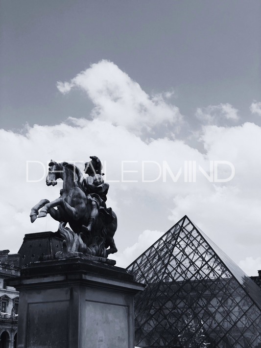 King Louis XIV Statue y Musée du Louvre  |PRINT|